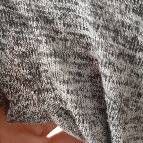 Forever 21 grey knit top - Picture 3 of 4